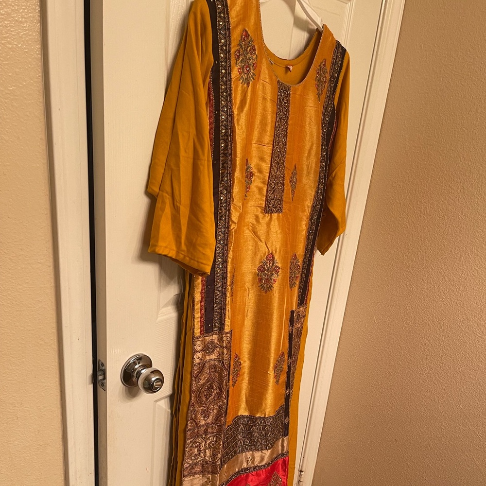 Salwar skirt with side ties.